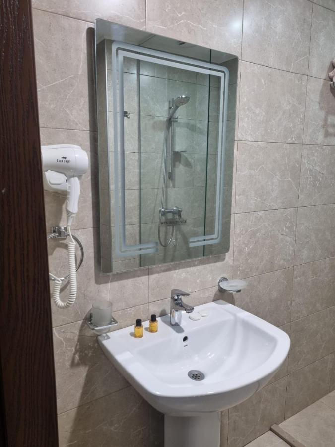 Orbi Plaza David Apt. Appartamento Batumi Esterno foto