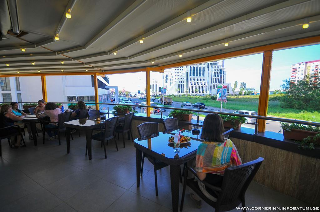 Orbi Plaza David Apt. Appartamento Batumi Esterno foto